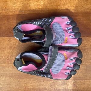 Vibram FiveFingers KSO (kids)